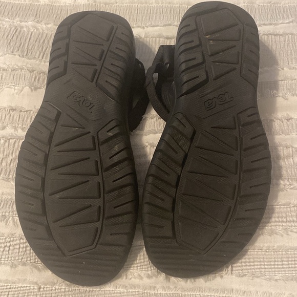 Teva Hurricane size 12 - Picture 3 of 7